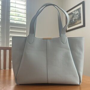 On 34th Azriell Extra-Large Tote!!